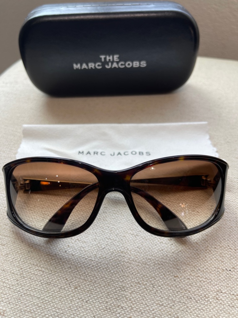 Marc Jacobs Tortoiseshell Sunglasses with Brown Gradient Lenses